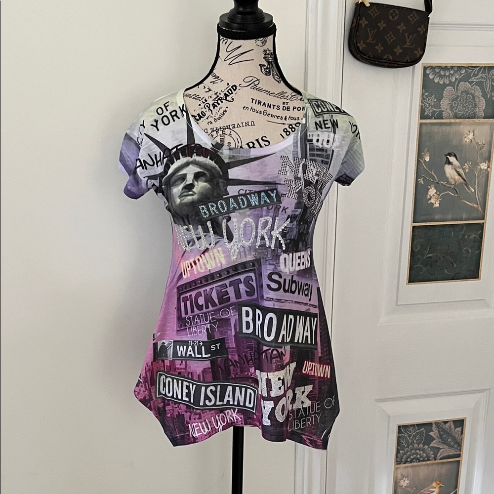 😃Urban Graphic Print Women's Tee